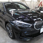 ガラスコーティング　岐阜県羽島郡より　BMW   1シリーズ　入庫です。