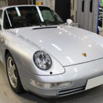 ガラスコーティング　愛知県安城市より　ポルシェ　911カレラ［993型］  入庫です。