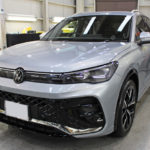 ガラスコーティング 名古屋市昭和区より VW ティグアン 入庫です。
